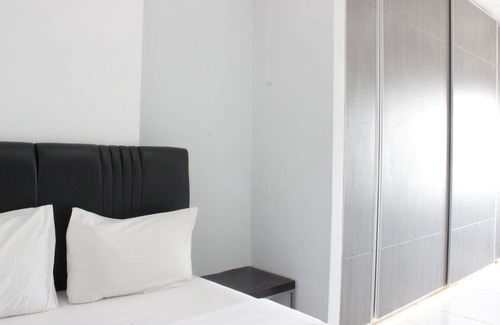 Cibaduyut Hotel | Modern & Spacious 1Br at Mekarwangi Square Apartment