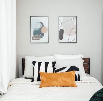 Grand Boulevard Apartment | Modern & Spacious Stay by Northwestern Hospital Bronzeville