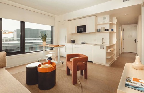 Old Fourth Ward Hotel | Modern Stay w/In-Unit Laundry | Mins to Atlanta’s Top Attractions & Nightlife