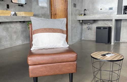 San Isidro Apartment | Modern studio 20 min to the airport