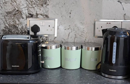 Luton House | Modern Studio Apartment - Near Luton Station