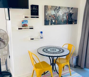 Rondebosch Apartment | Modern studio apartment