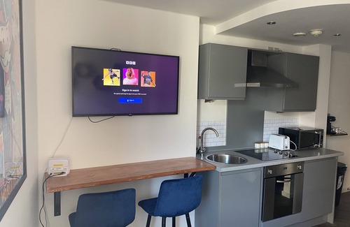 Leeds City Center Apartment | Modern Studio Apt in the heart of Leeds Centre