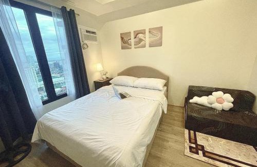 Lahug Apartment | Modern Studio at The Median - Hi speed WIFI, Netflix & Prime, Near IT Park