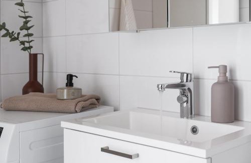 Espoo Apartment | Modern studio by Finnoo metro