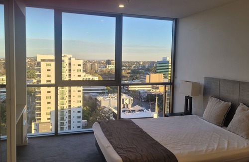 Milton Apartment | Modern Studio close to Suncorp Stadium + Parking