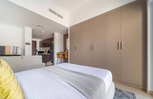 Dubai Apartment | Modern Studio w/ Spacious Balcony in Jabel Ali!
