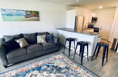 Red Hook Apartment | Modern Studio, Walk to Sapphire Beach