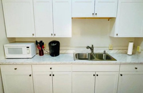 Bath Apartment | Modern style in historic building in downtown Bath