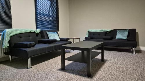 Reading Apartment | Modern Stylish Flat - allocated parking!