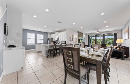 West Kissimmee House | Modern, Stylish Vacation Home Near Disney