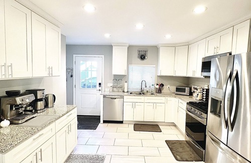 Utica House | Modern two story home