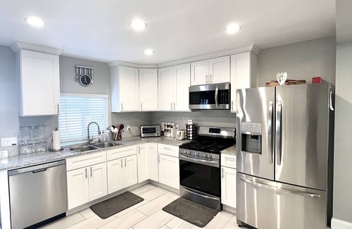 Utica House | Modern two story home