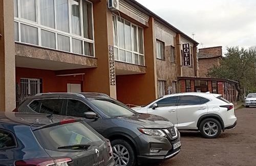 Dobrovelychkivka Hotel | Modern