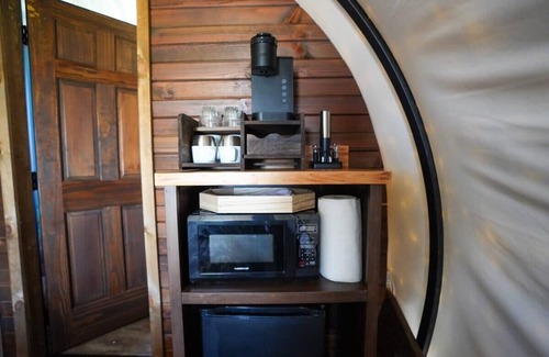 Satin House | Modern_ Unique_Old West Wagon_Spacious_Views