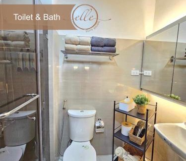 Barangay 76 Apartment | Modern Unit at Shore 2 Mall of Asia by Elle Suite