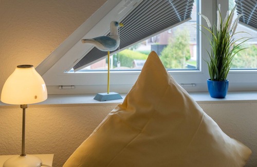 Westeraccumersiel Apartment | Modern upper apartment Meerglück with infrared cabin