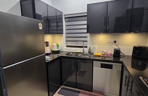 Kurunduwatta House | Modern Urban Oasis in Colombo 7