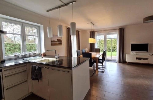 St. Peter-Ording House | Modern vacation home with 129 m² and luxury furnishings in a good location in the village