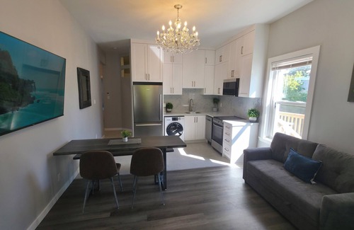 Orillia Apartment | Modern Victorian Charmer