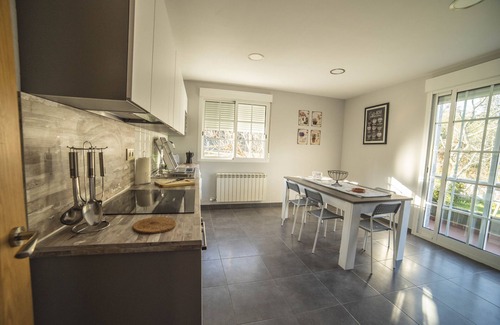 Cerponzons Ski Chalet | modern villa in a rural setting with pool and barbecue