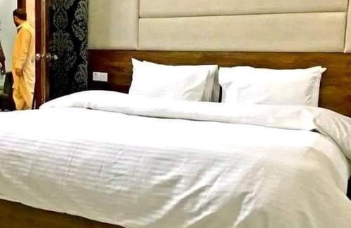 Langata Hotel | Modern Villas