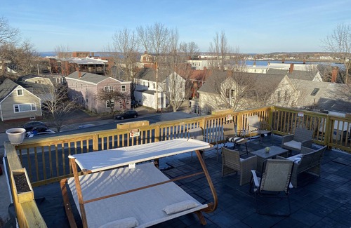 West End Apartment | Modern West End Studio