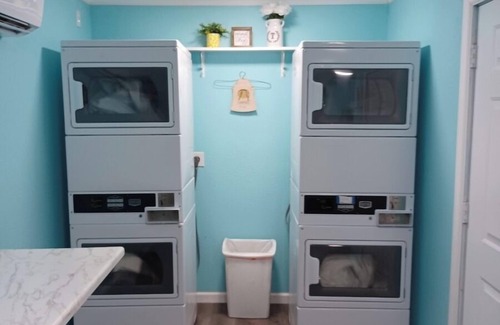 Kingman House | Modern Western Unit #8