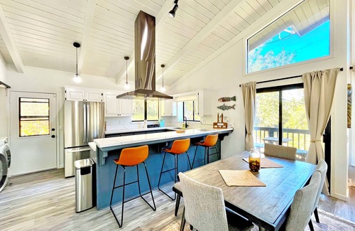 Oakhurst Cabin | Modern Yosemite Cabin – 15min Bass Lake, Sleeps 8
