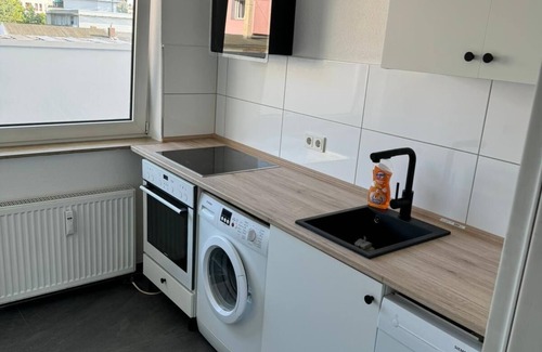 Leverkusen Condo | Modern & Zentral in Lev/köln mit Schnellem Wifi