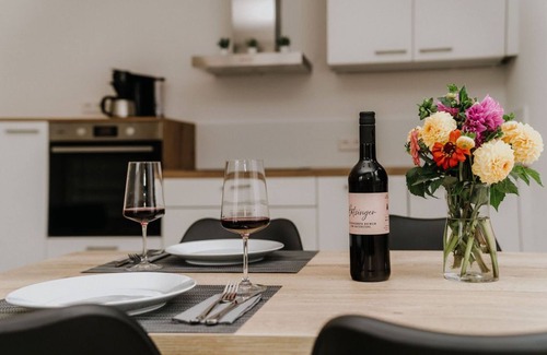 Boetzingen Apartment | Moderne 2-zi. Fewo Direkt am Weinberg, Idealer Ausgangspunkt für Touren&ausflüge
