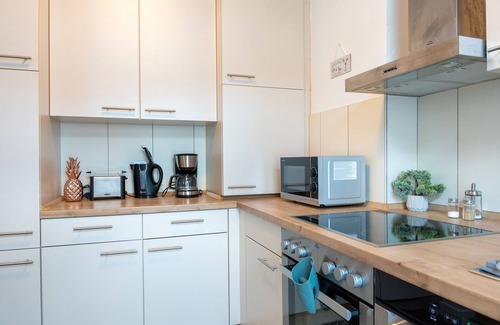 Regensburger Straße Apartment | Modernes Apartment im Zentrum Bremen