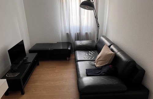 Rheinstetten Apartment | Modernes Studio-apartment mit Arbeitsplatz