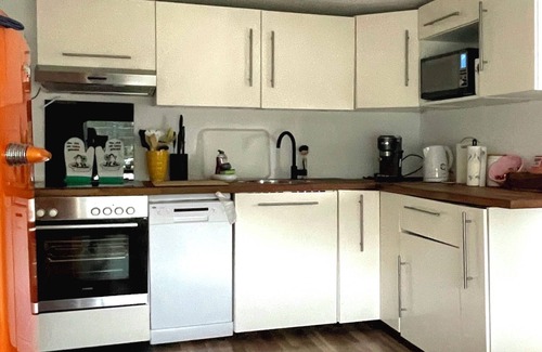 Bensberg House | Modernes und Gemütliches Gästehaus