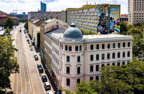 Zentrum-Ost Apartment | #modernes wohnen im historischen Altbau 3 OG links