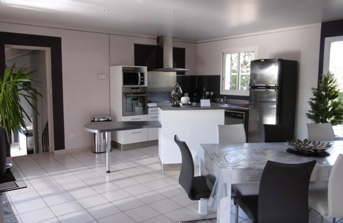 Modene Villa | MODERNITY, COMFORT, SWIMMING POOL, VIEW AT THE FOOT OF MONT VENTOUX
