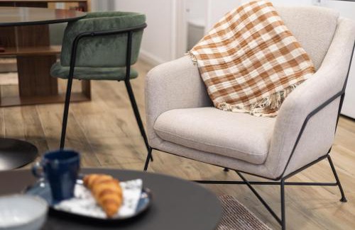 Torrefiel Apartment | Moderno loft reformado, Smart TV, AC, Beach, 3Pax