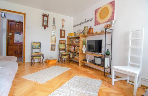 Sinaia Apartment | Modest and Authentic Roumanian Middle Class Apartment