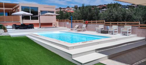 Spata-Artemida House | Modular Bungalows With Heated Pool Artemis Greece