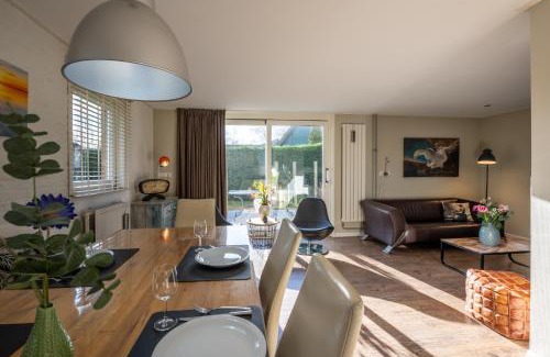 Wolphaartsdijk House | Moerellahof, Gezin & Familie vakantiehuis aan het Veersemeer ALLEEN GEZINNEN