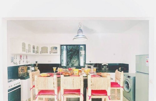 Bizdad House | Moga Paradise 8 mins to the sea