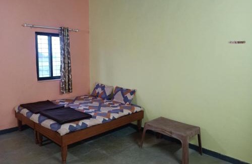 Dindori Bed & Breakfast | Mohole Wada, Ramshej Fort, Nashik