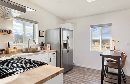 Joshua Tree House | 🌵 Mojave Ranch - Fire Pit, Star Gazing and Desert Views! 🌵