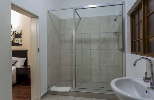 Chingola Hotel | Mokorro Game Ranch and Lodge