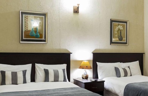 Chingola Hotel | Mokorro Game Ranch and Lodge