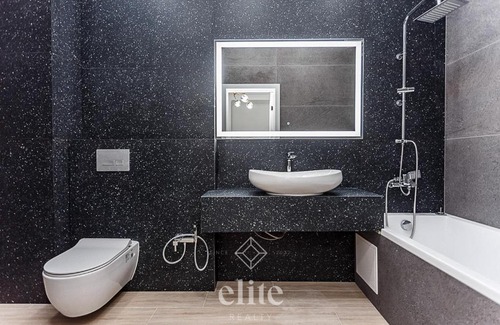Riscani Apartment | Moldovan Dungeon