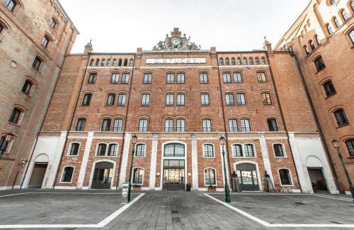 Molina Apartment | Molino Stucky Apartment Wi-Fi R&R