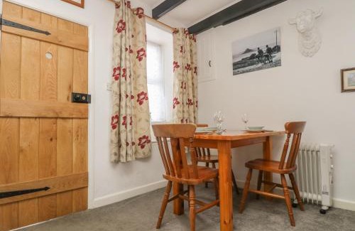 St Just House | Mollys Cottage