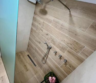 Malgrate House | MOLO 7 - ANTESITUM - classic, modern and cozy