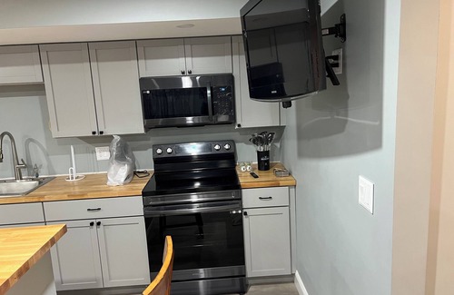 Dayton Apartment | Mom's Space A place that has you in mind. You deserve the best of comfort.